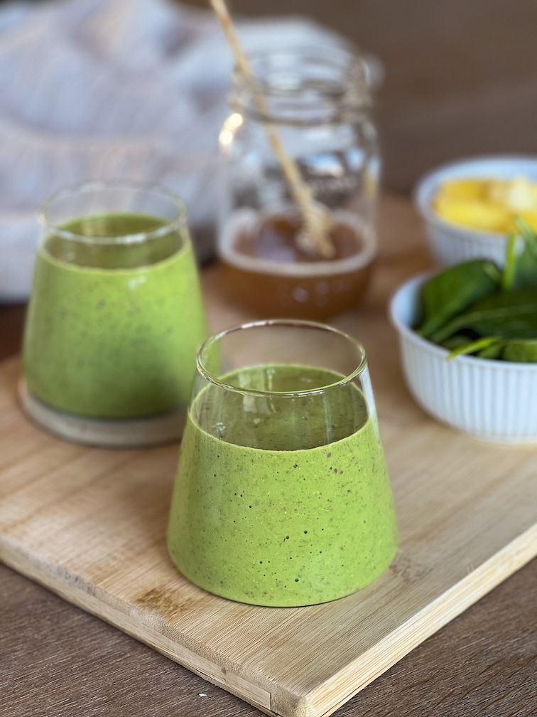 Ginger, Pineapple, Spinach Kombucha Smoothie Healthy Recipe from our